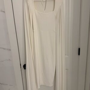 Chic Long Sleeve White Dress